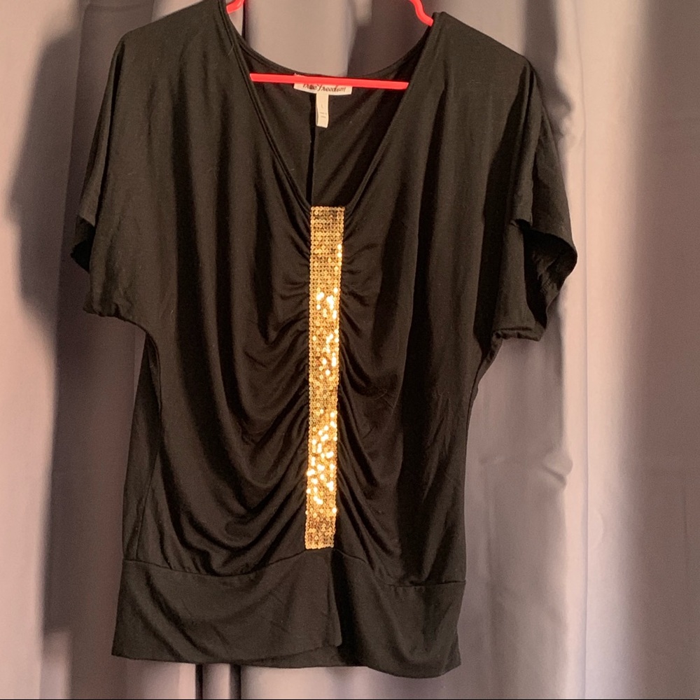 True Freedom black and gold sequin top size large